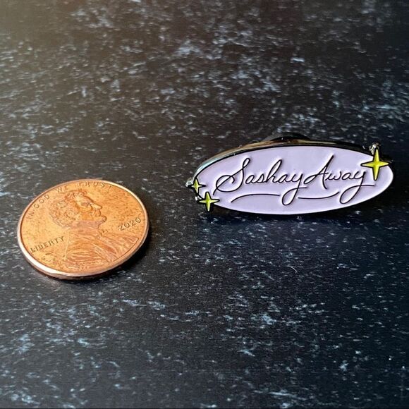 Sashay Away RuPaul Enamel Pin/ Brooch - Picture 3 of 8